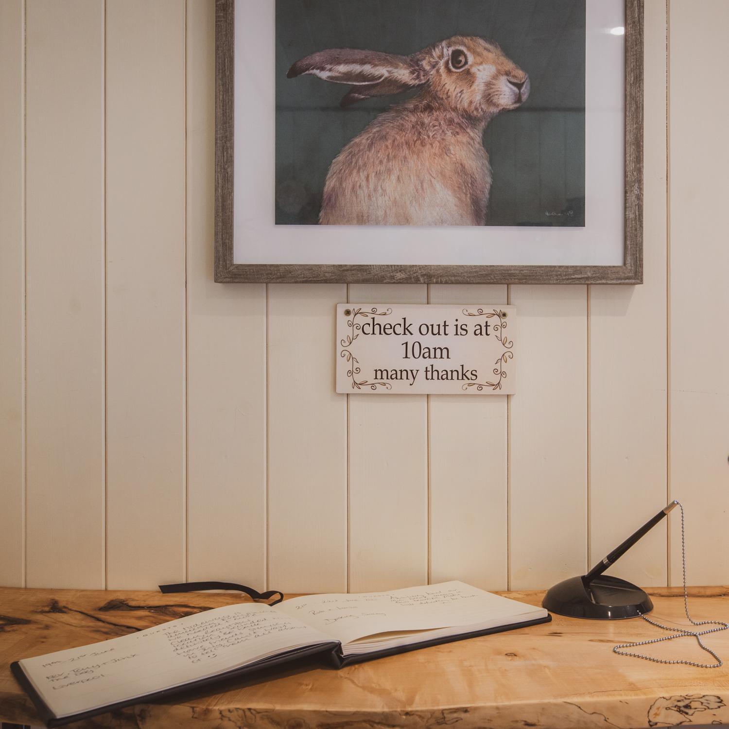 Отель The Hideaway At Hiddenwood Glamping Corsley Экстерьер фото